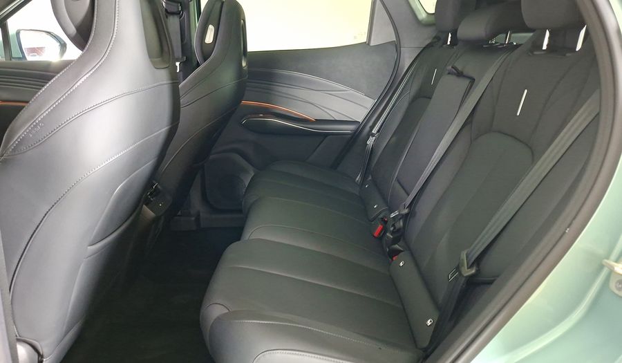 Omoda C7 1.6T PRESTIGE DCT 4WD Suv 2026