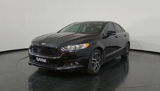 Ford • Fusion