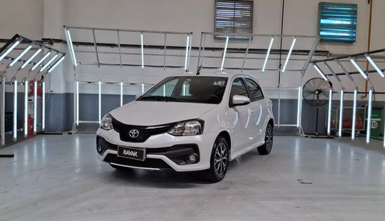 Toyota • Etios