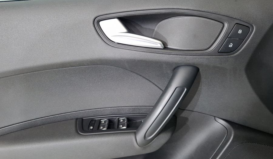 Audi A1 1.4 SB TFSI URBAN S TRONIC Hatchback 2017