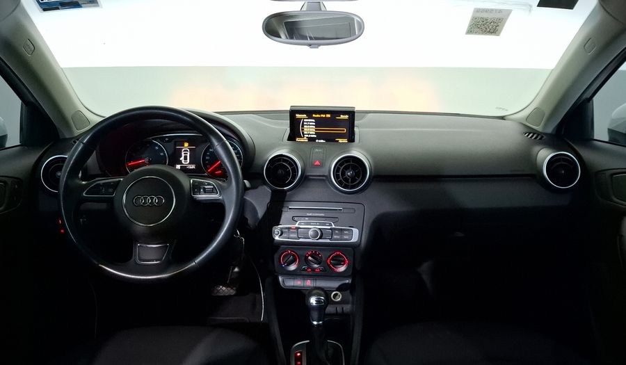 Audi A1 1.4 SB TFSI URBAN S TRONIC Hatchback 2017