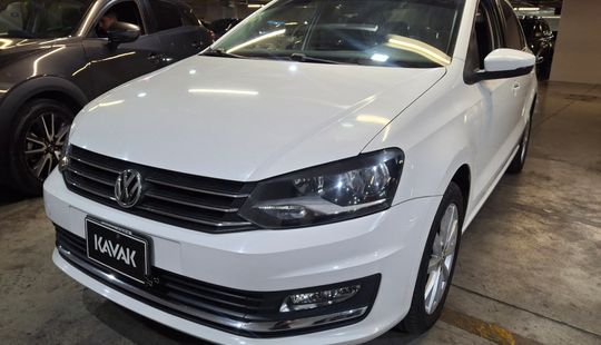 Volkswagen • Vento