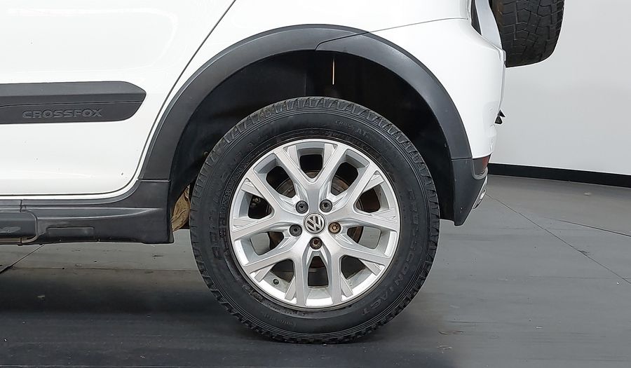 Volkswagen Fox 1.6 VHT TOTAL FLEX CROSSFOX Hatchback 2014