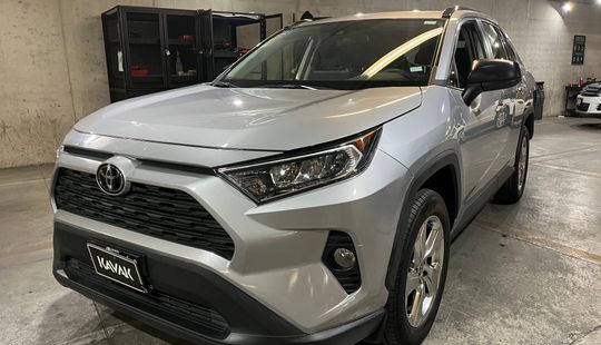 Toyota • RAV4