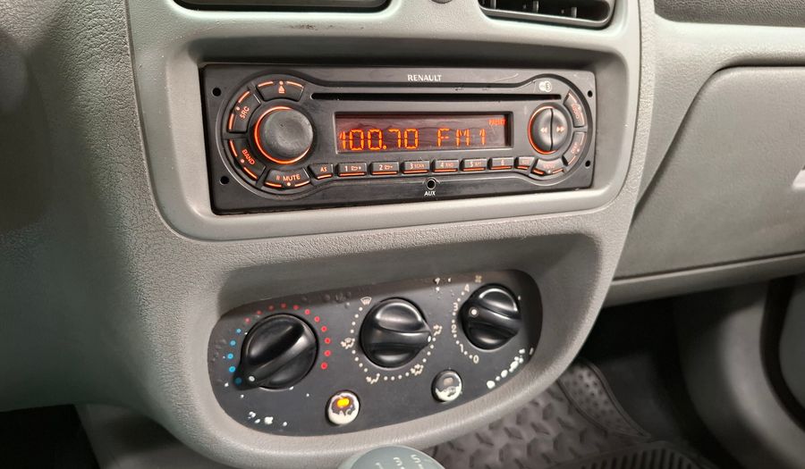 Renault Clio 1.1 PACK Hatchback 2011