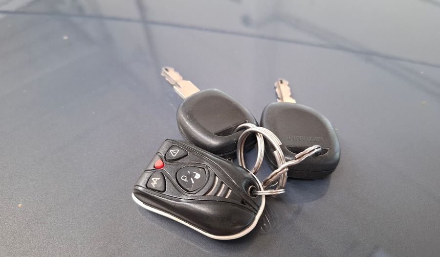 Renault Clio 1.1 PACK Hatchback 2011