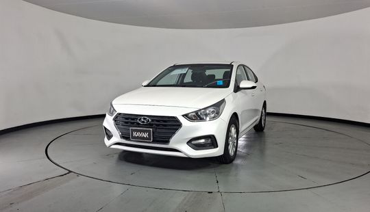 Hyundai • Accent