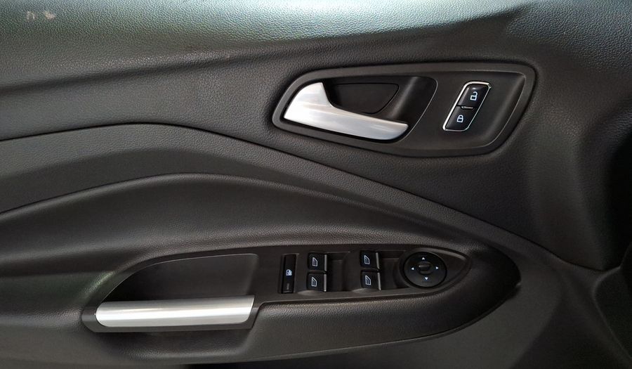 Ford Escape 2.5 TREND ADVANCE I4 AT Suv 2015