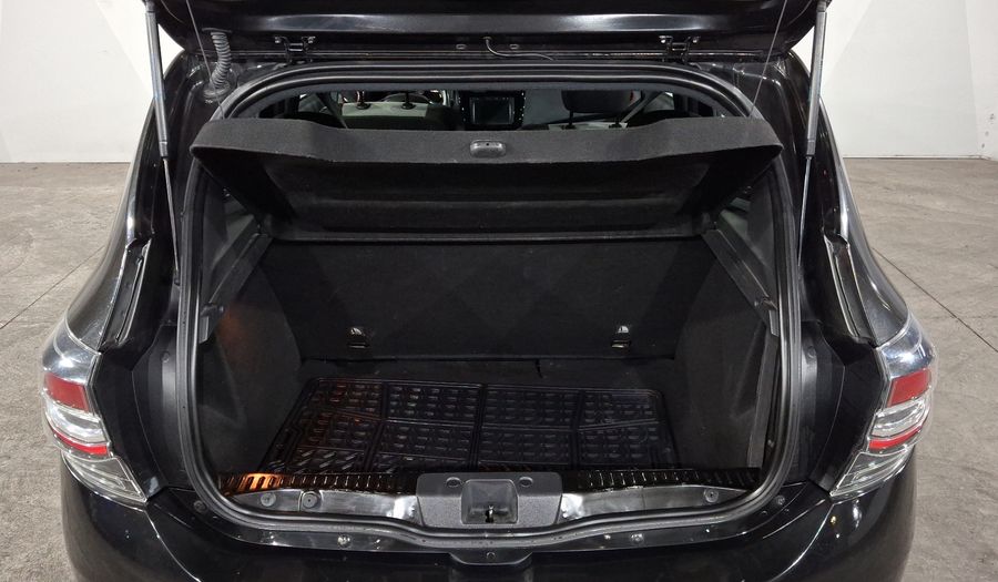 Renault Sandero 2.0 RS MT Hatchback 2020