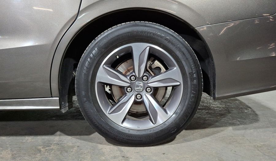 Honda Odyssey 3.5 TOURING AUTO Minivan 2019