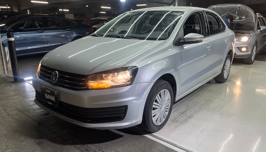 Volkswagen • Vento