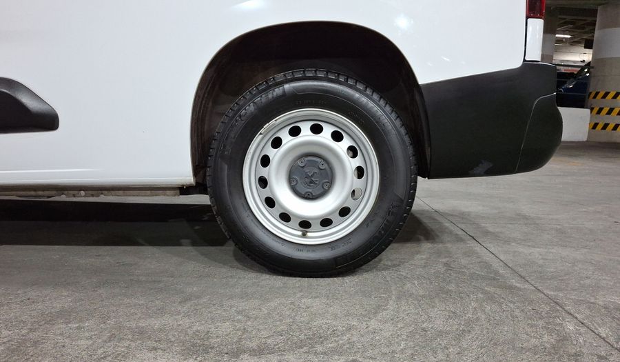 Peugeot Partner 1.2 PURETECH MAXI PACK Van 2024