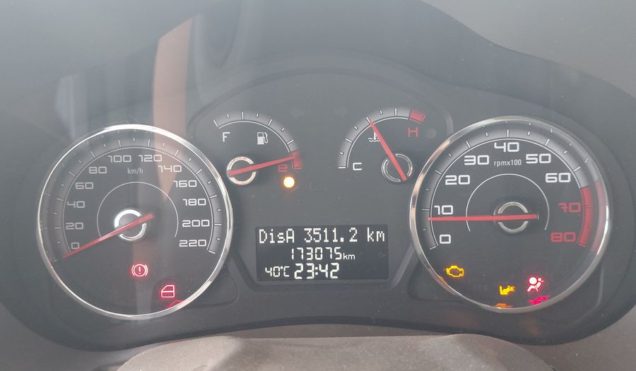 Fiat Palio 1.6 16V ESSENCE Hatchback 2013