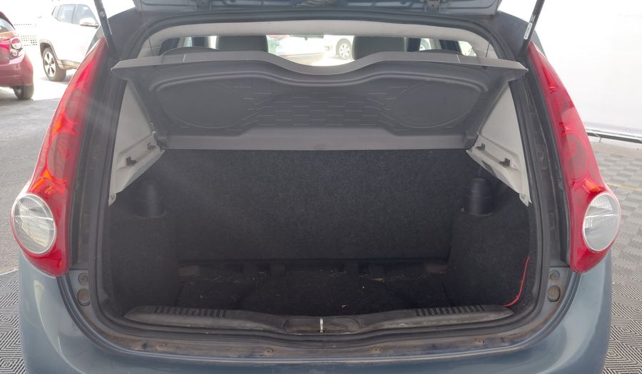 Fiat Palio 1.6 16V ESSENCE Hatchback 2013