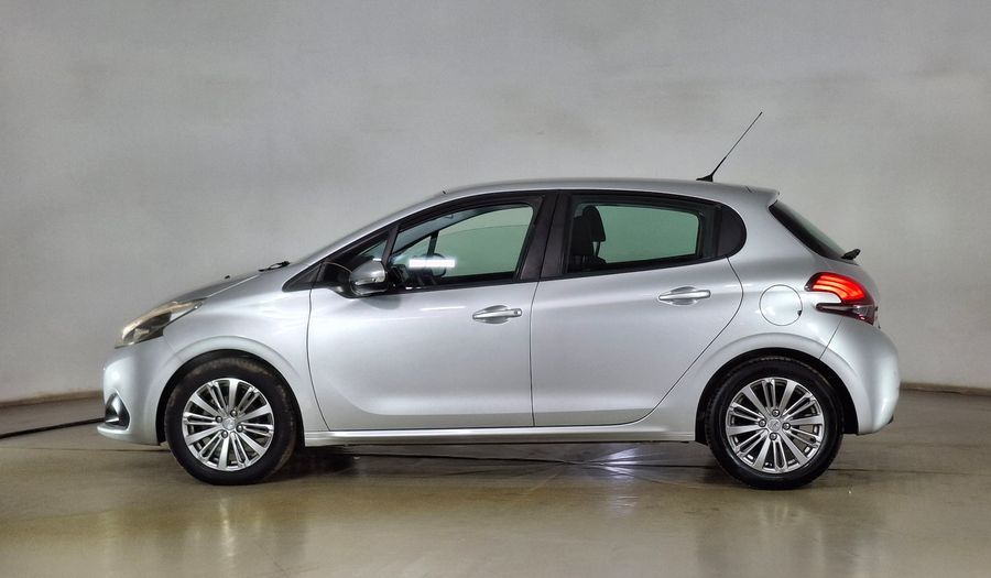 Peugeot 208 1.2 PURETECH 82 HP SIGNATURE Hatchback 2019