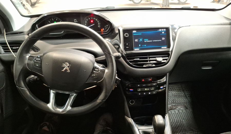 Peugeot 208 1.2 PURETECH 82 HP SIGNATURE Hatchback 2019