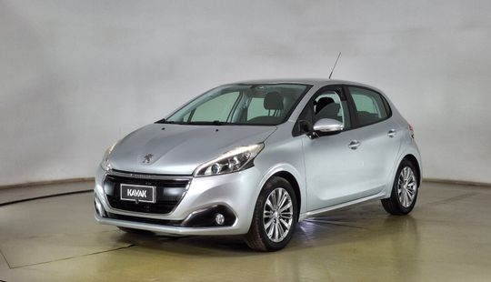 Peugeot • 208