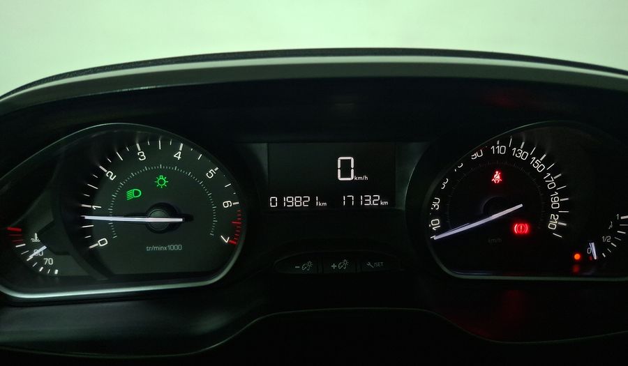 Peugeot 208 1.2 PURETECH 82 HP SIGNATURE Hatchback 2019