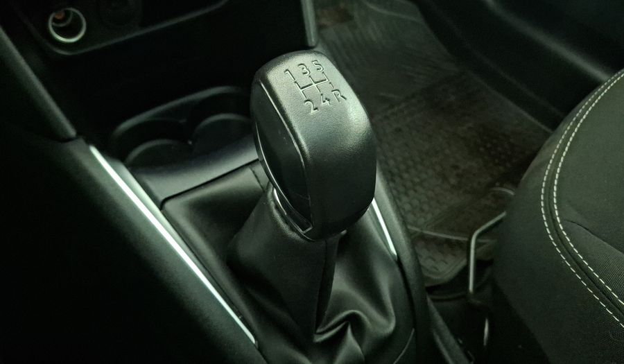 Peugeot 208 1.2 PURETECH 82 HP SIGNATURE Hatchback 2019