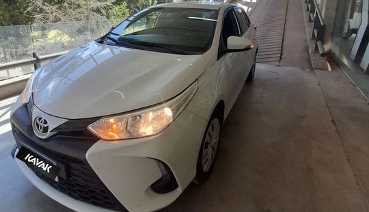 Toyota • Yaris
