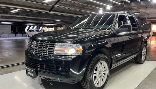 Lincoln • Navigator