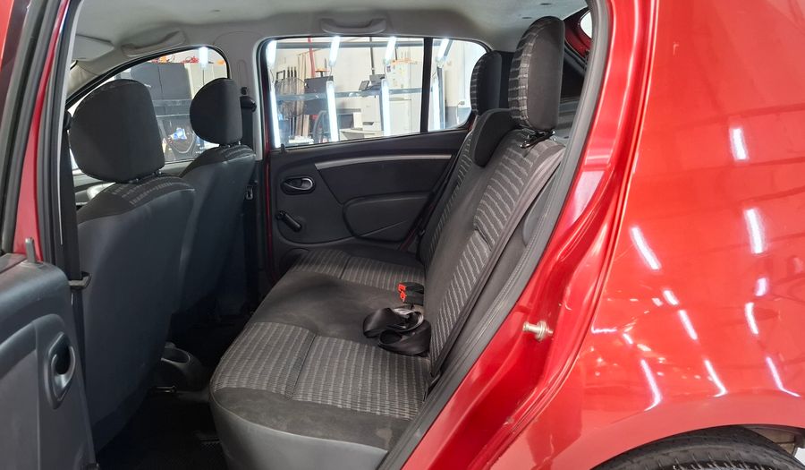 Renault Sandero 1.6 CONFORT MT Hatchback 2012