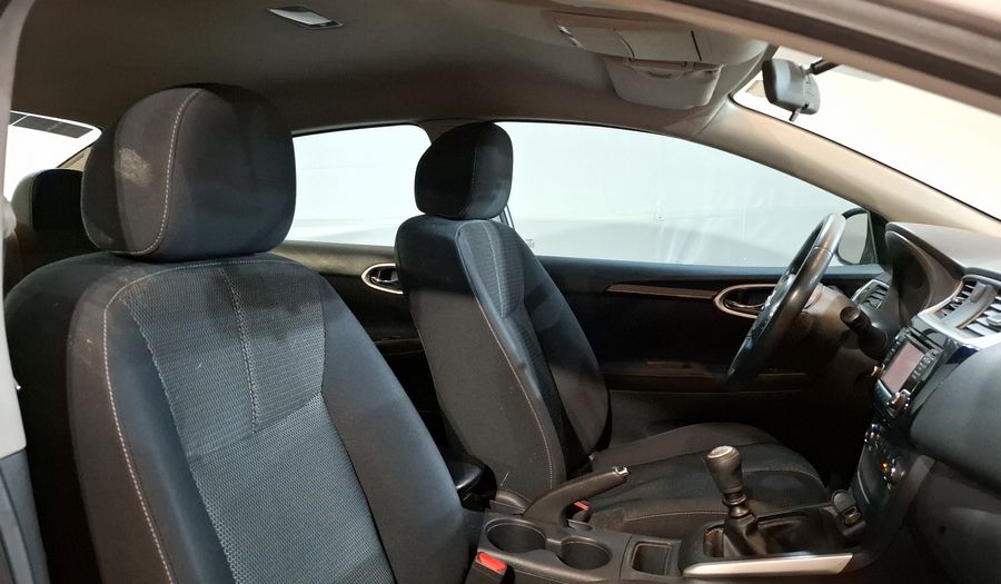 Nissan Sentra 1.8 ADVANCE MT Sedan 2017