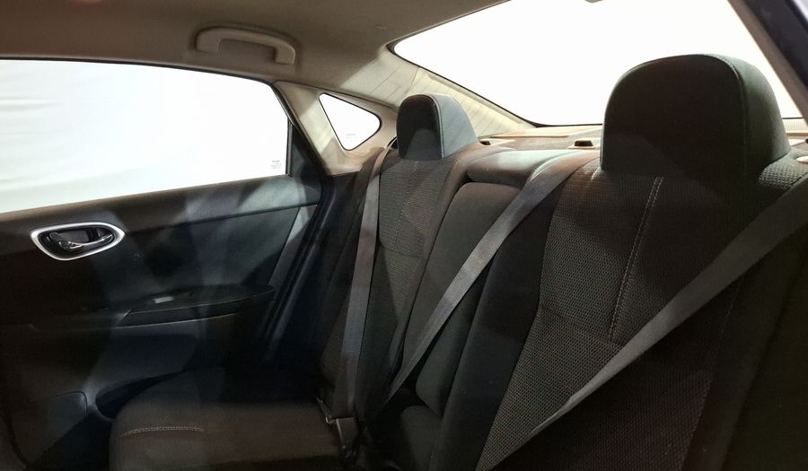 Nissan Sentra 1.8 ADVANCE MT Sedan 2017