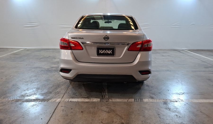 Nissan Sentra 1.8 ADVANCE MT Sedan 2017