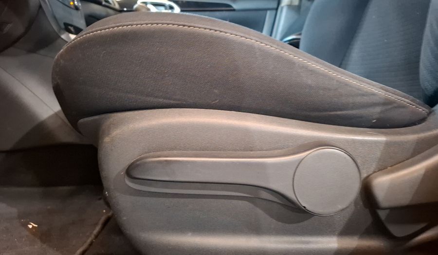 Nissan Sentra 1.8 ADVANCE MT Sedan 2017