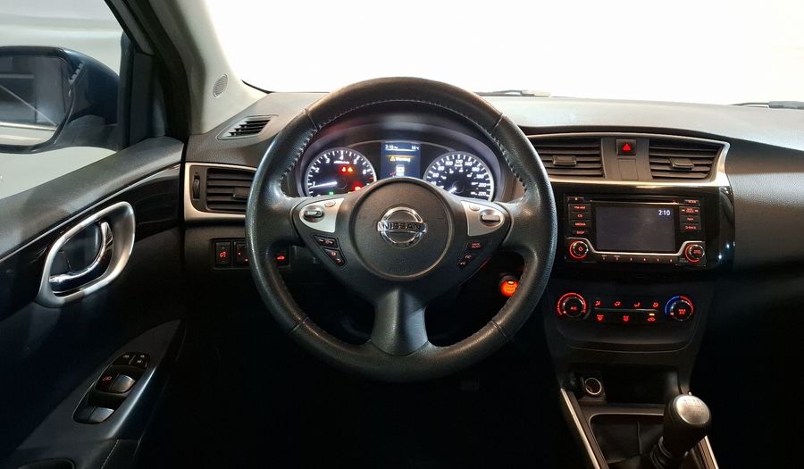 Nissan Sentra 1.8 ADVANCE MT Sedan 2017