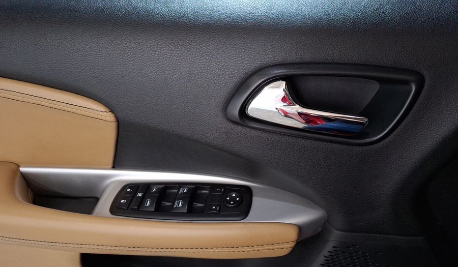 Dodge Journey 2.4 SXT+ 7 PASAJEROS Suv 2013