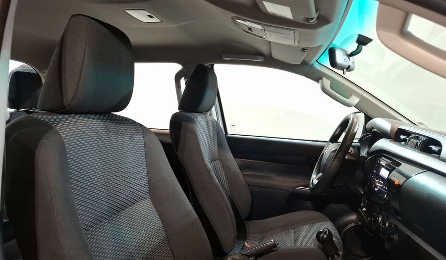 Toyota Hilux 2.7 DOBLE CABINA SR (D-CAB MID) Pickup 2020