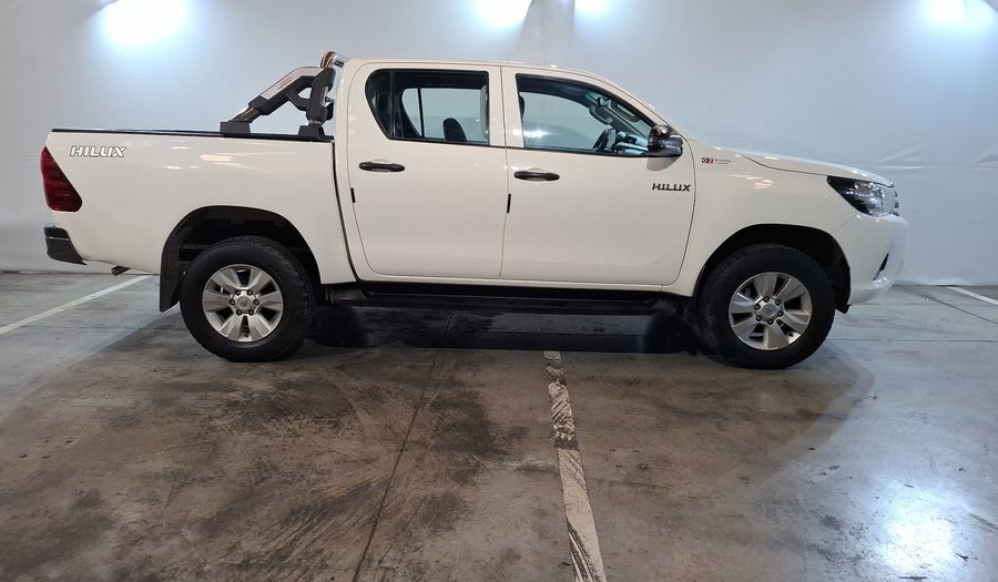 Toyota Hilux 2.7 DOBLE CABINA SR (D-CAB MID) Pickup 2020