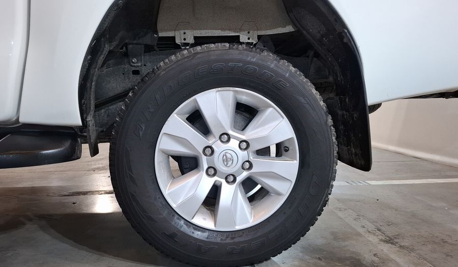 Toyota Hilux 2.7 DOBLE CABINA SR (D-CAB MID) Pickup 2020