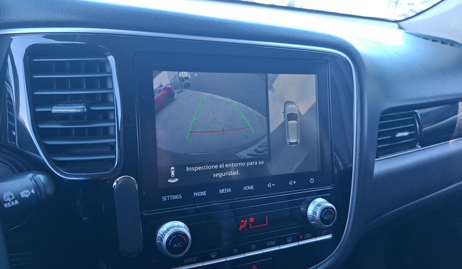 Mitsubishi Outlander 2.5 GLS AUTO 4WD Suv 2022