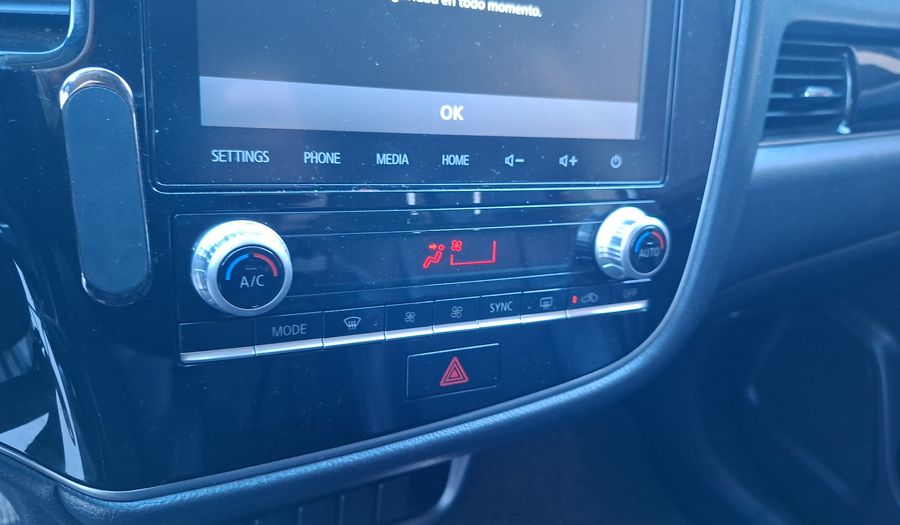 Mitsubishi Outlander 2.5 GLS AUTO 4WD Suv 2022