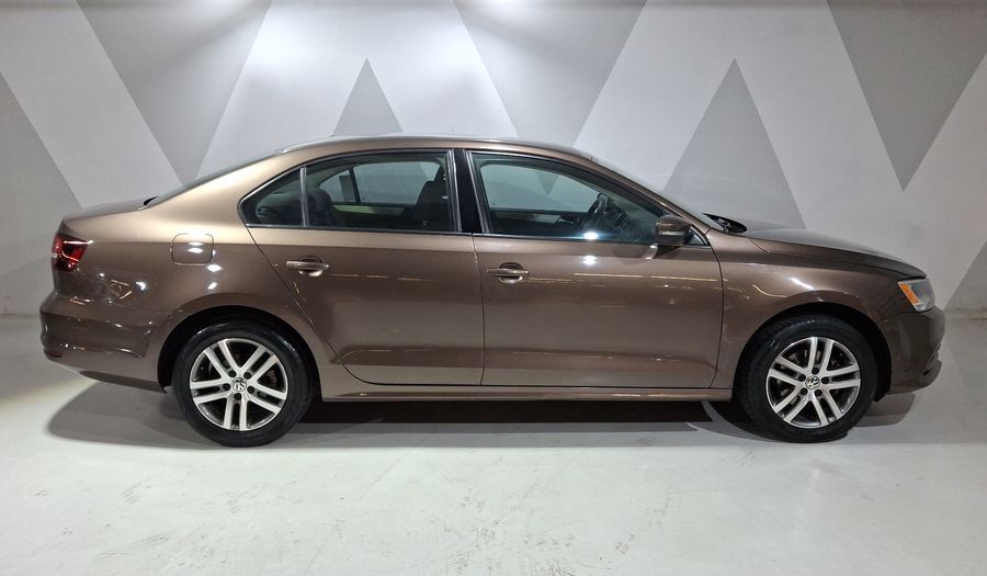 Volkswagen Jetta 2.5 TRENDLINE TIP. Sedan 2016