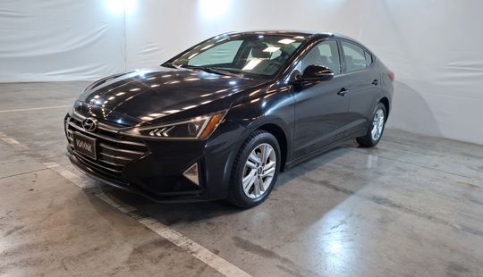Hyundai • Elantra