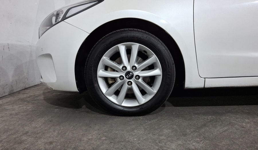 Kia Forte 2.0 EX AUTO Hatchback 2018