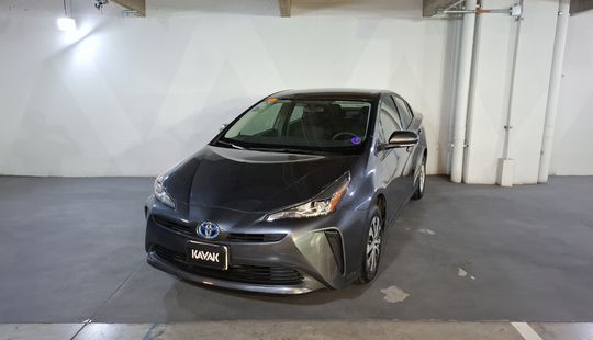 Toyota • Prius