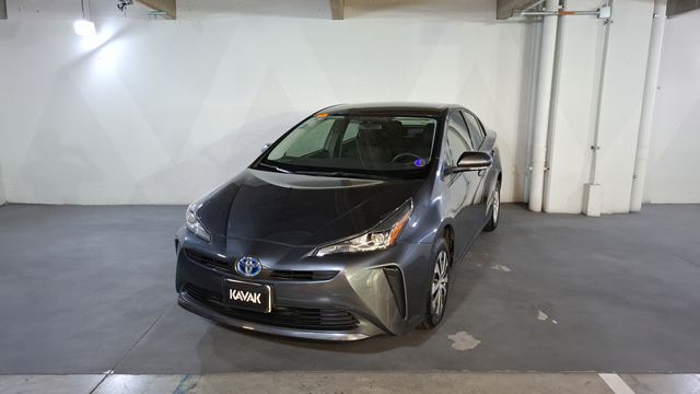 Toyota • Prius