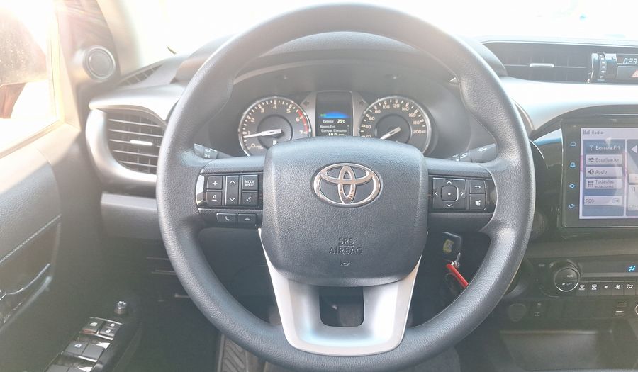 Toyota Hilux 2.7 SR Pickup 2023