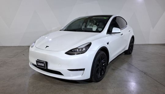 Tesla • Model Y