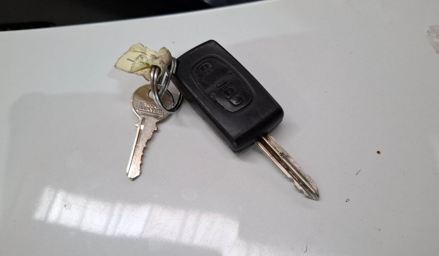 Peugeot Partner 1.6 HDI 92 FURGON CONFORT Van 2021