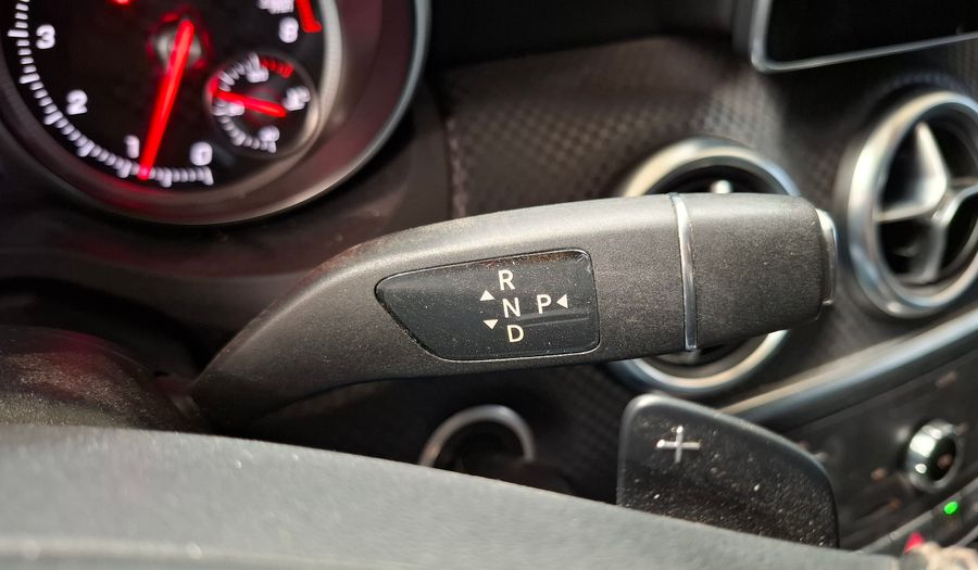 Mercedes Benz Clase A 1.6 A200 URBAN Hatchback 2016