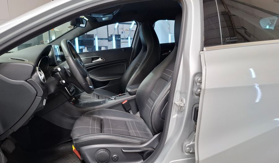 Mercedes Benz Clase A 1.6 A200 URBAN Hatchback 2016