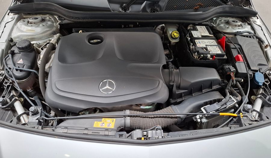 Mercedes Benz Clase A 1.6 A200 URBAN Hatchback 2016