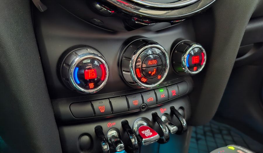 Mini Cooper 1.5 COOPER PEPPER AUTO Hatchback 2018