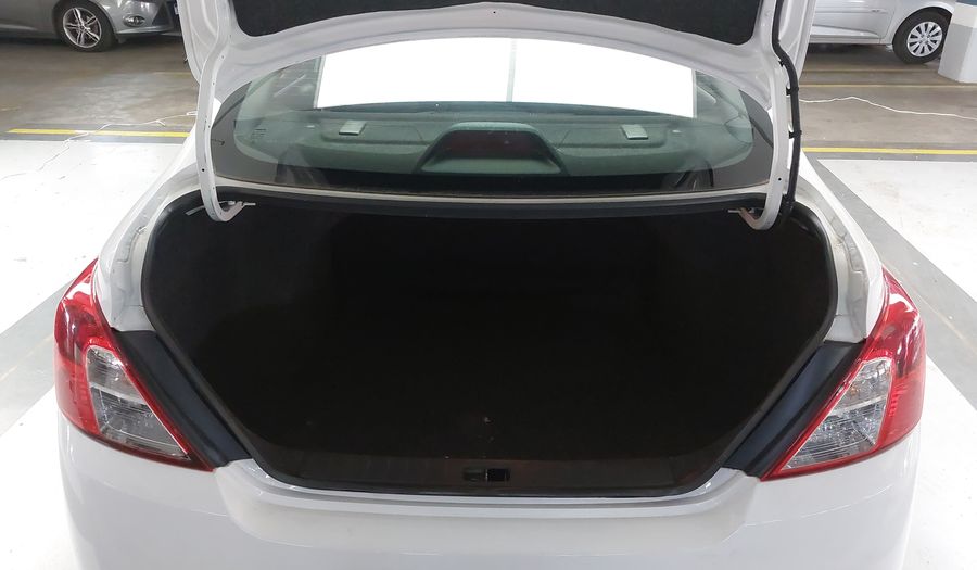 Nissan Versa 1.6 SV CVT Sedan 2019